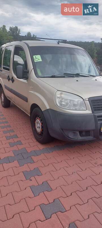 Мінівен Fiat Doblo 2012 в Запоріжжі