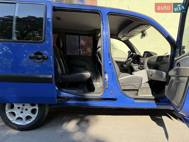 Минивэн Fiat Doblo 2008 в Ровно
