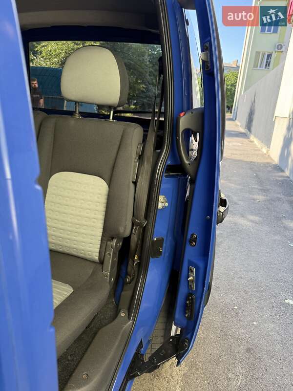 Минивэн Fiat Doblo 2008 в Ровно