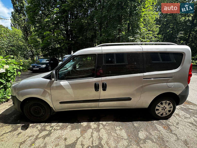 Мінівен Fiat Doblo 2012 в Рівному