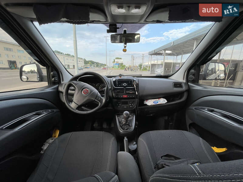 Минивэн Fiat Doblo 2012 в Киеве