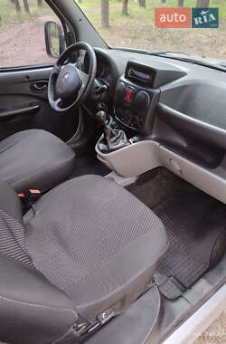 Мінівен Fiat Doblo 2012 в 