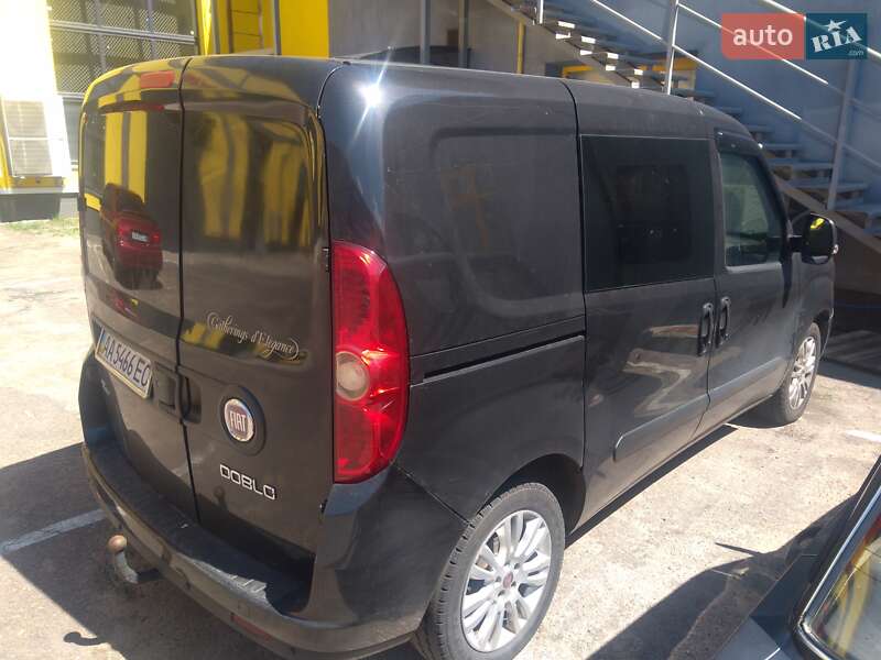 Минивэн Fiat Doblo 2013 в Киеве