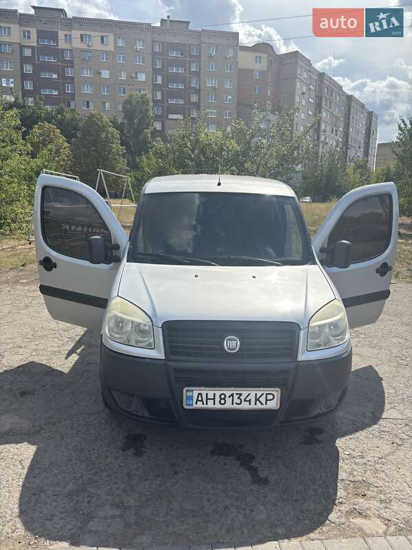 Fiat Doblo 2012