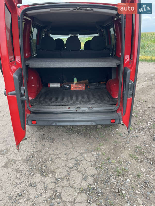 Минивэн Fiat Doblo 2009 в Чутове