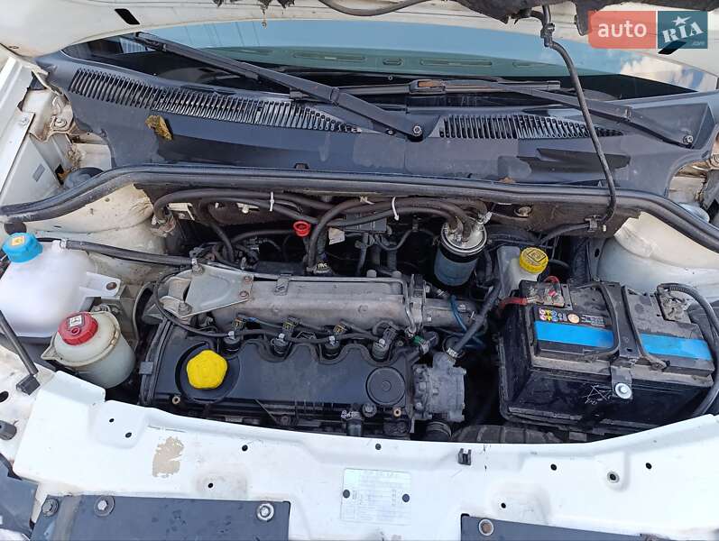 Грузовой фургон Fiat Doblo 2007 в Емильчине
