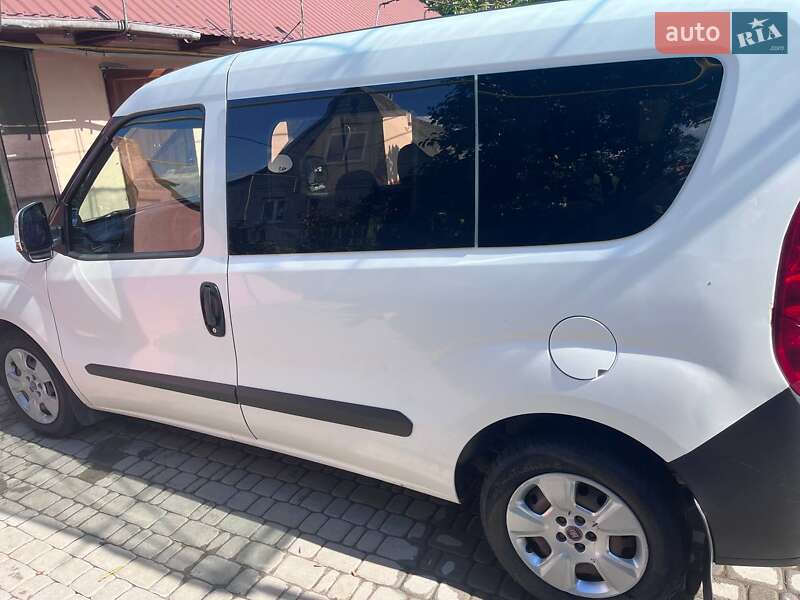 Минивэн Fiat Doblo 2010 в Ставище