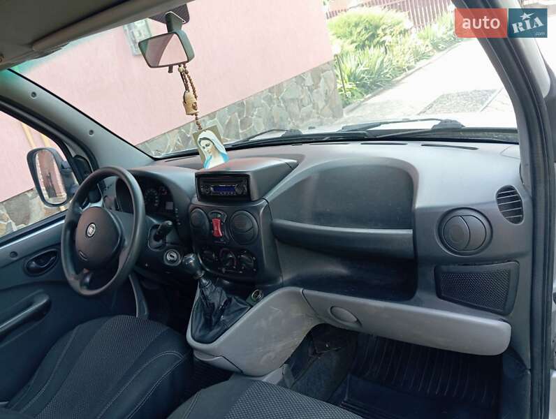 Минивэн Fiat Doblo 2010 в Стрые