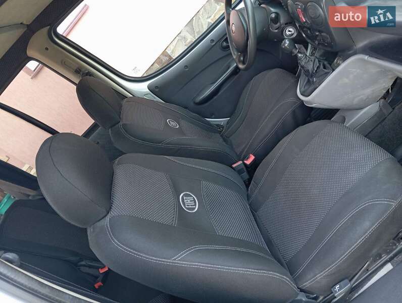 Минивэн Fiat Doblo 2010 в Стрые