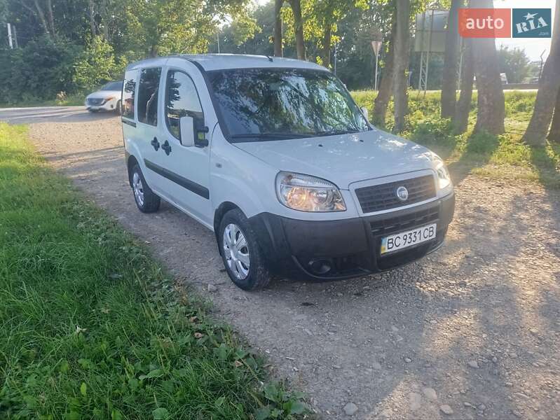Минивэн Fiat Doblo 2007 в 