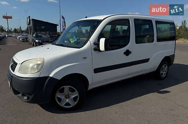 Грузопассажирский фургон Fiat Doblo 2007 в 
