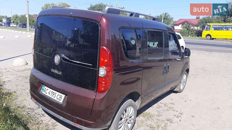 Мінівен Fiat Doblo 2010 в Луцьку фото 2 Мінівен Fiat Doblo 2010 в Луцьку