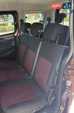 Минивэн Fiat Doblo 2011 в 