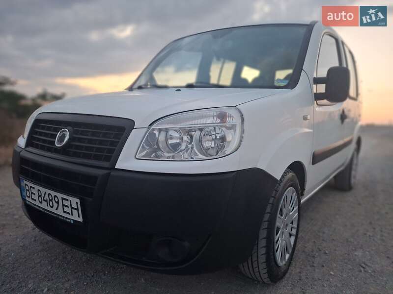 Минивэн Fiat Doblo 2008 в Николаеве