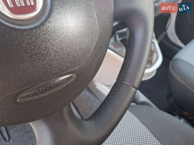 Минивэн Fiat Doblo 2008 в Николаеве