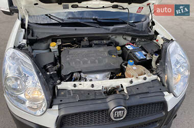 Грузовой фургон Fiat Doblo 2012 в 
