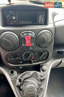 Минивэн Fiat Doblo 2006 в 