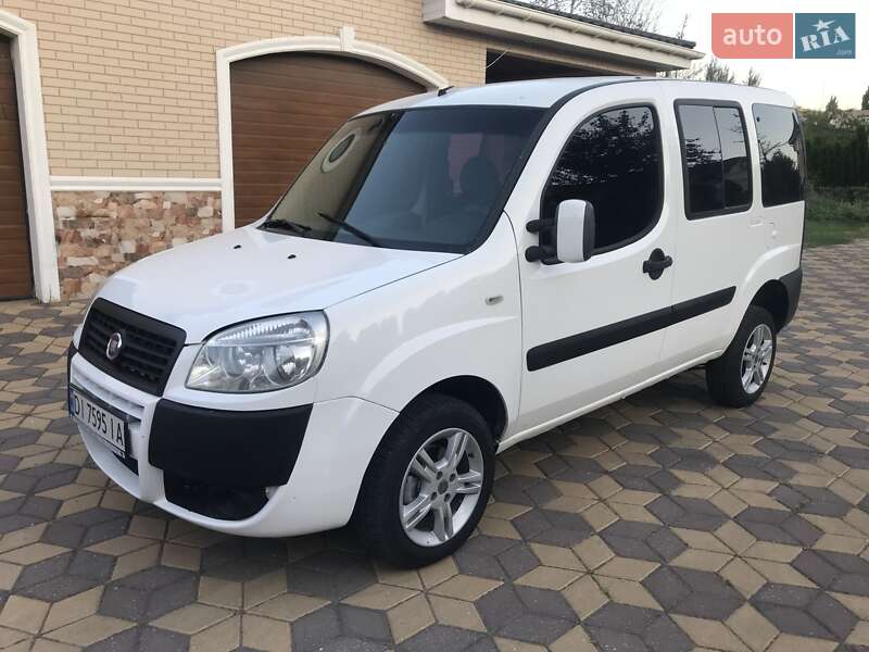 Минивэн Fiat Doblo 2013 в Николаеве