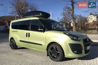 Минивэн Fiat Doblo 2010 в 
