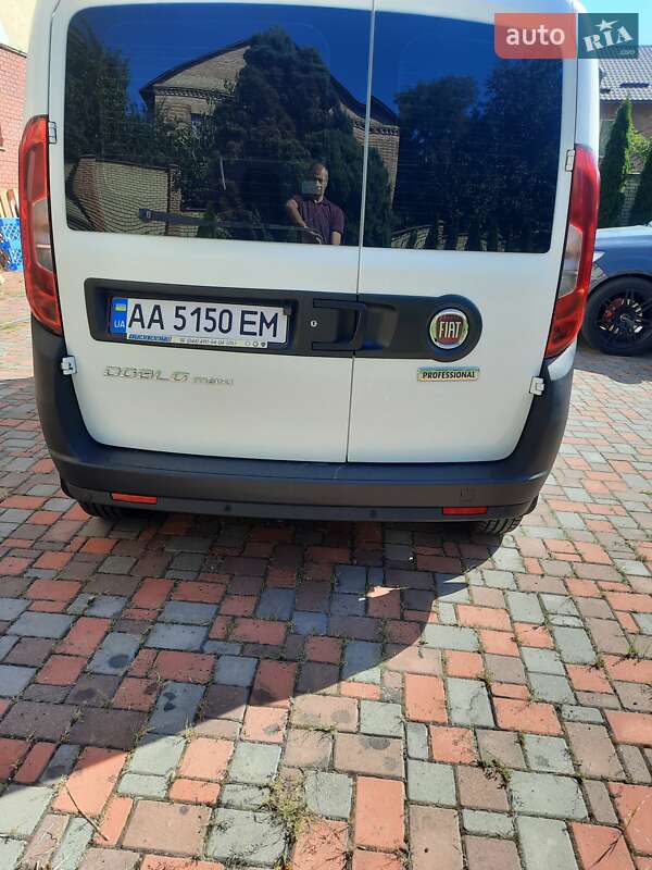 Минивэн Fiat Doblo 2018 в Киеве