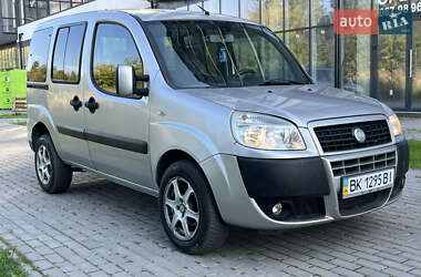 Минивэн Fiat Doblo 2008 в Ровно