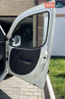 Минивэн Fiat Doblo 2011 в 