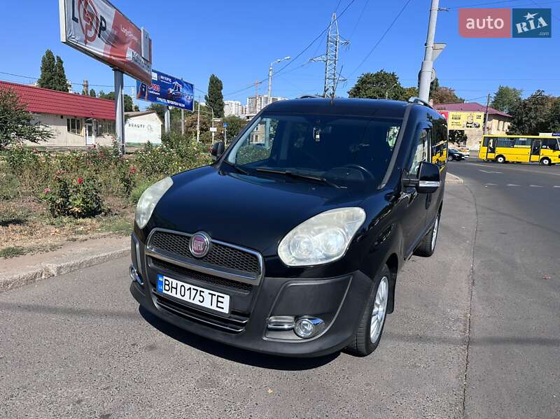 Минивэн Fiat Doblo 2011 в 