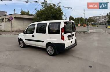 Минивэн Fiat Doblo 2010 в 