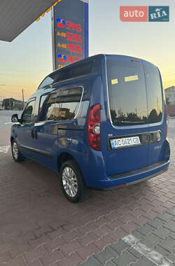 Минивэн Fiat Doblo 2011 в 