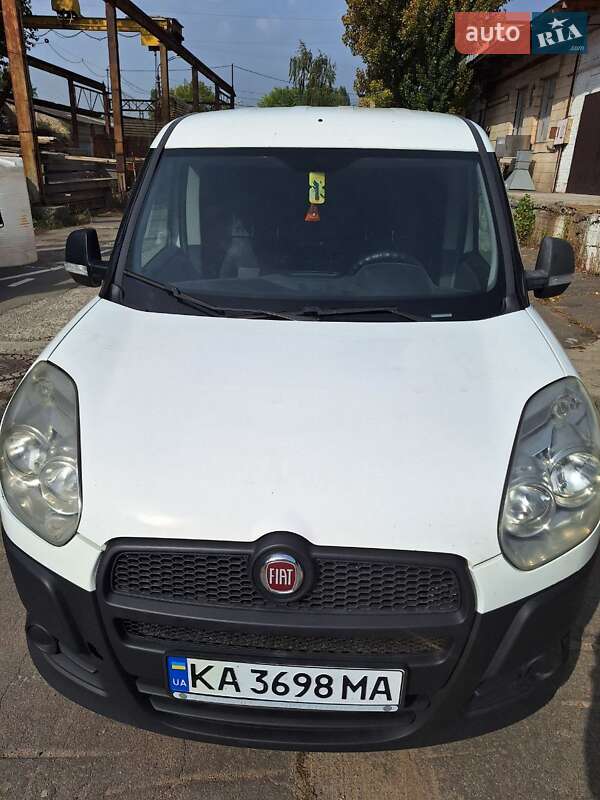 Грузовой фургон Fiat Doblo 2012 в Киеве
