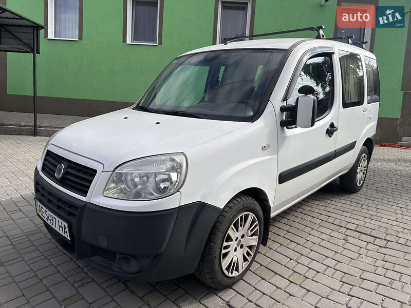 Минивэн Fiat Doblo 2008 в 