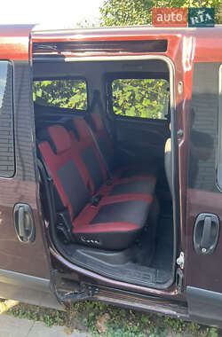 Минивэн Fiat Doblo 2011 в 