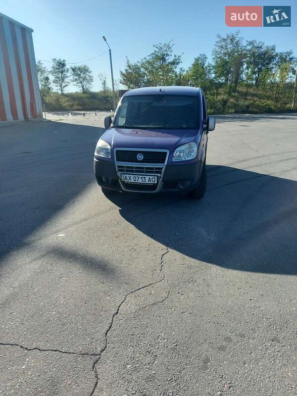 Минивэн Fiat Doblo 2008 в 