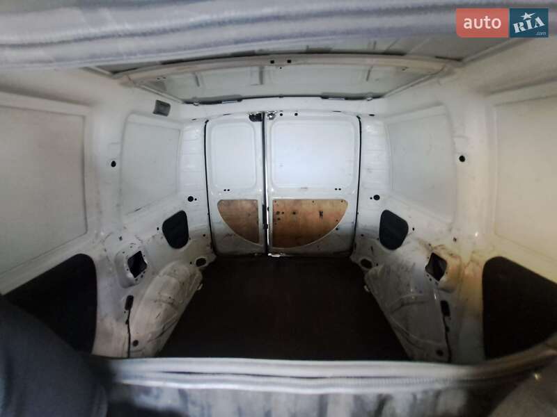 Грузовой фургон Fiat Doblo 2008 в Киеве фото 20 Грузовой фургон Fiat Doblo 2008 в Киеве