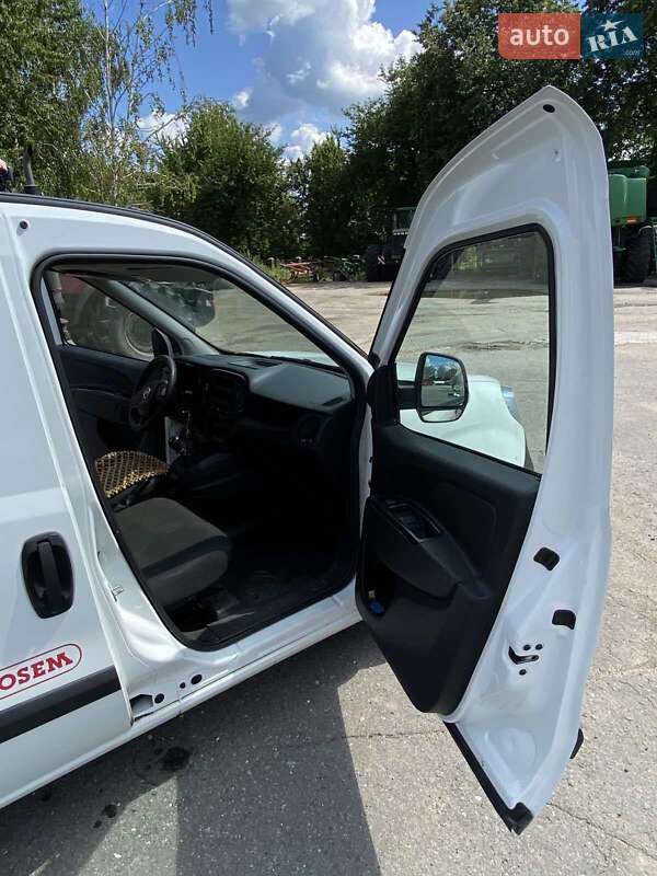 Грузовой фургон Fiat Doblo 2017 в Виннице фото 7 Грузовой фургон Fiat Doblo 2017 в Виннице