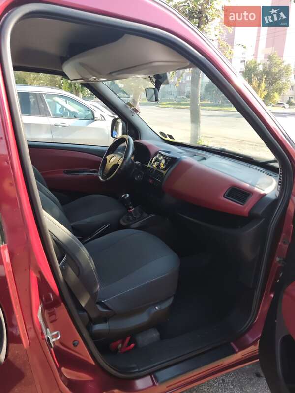 Минивэн Fiat Doblo 2010 в Харькове