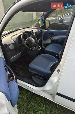 Минивэн Fiat Doblo 2004 в 