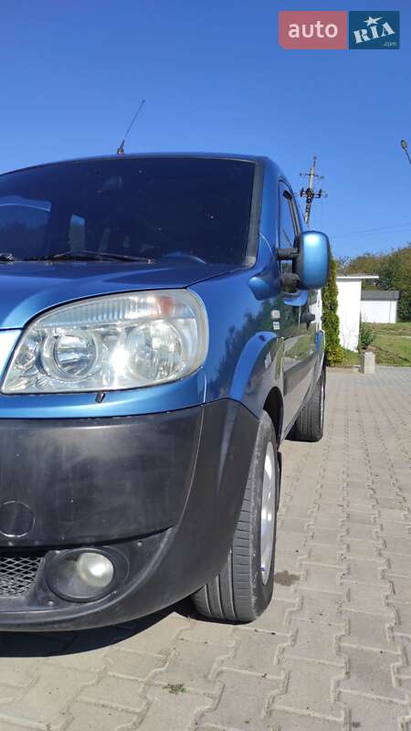 Минивэн Fiat Doblo 2009 в Новоселице