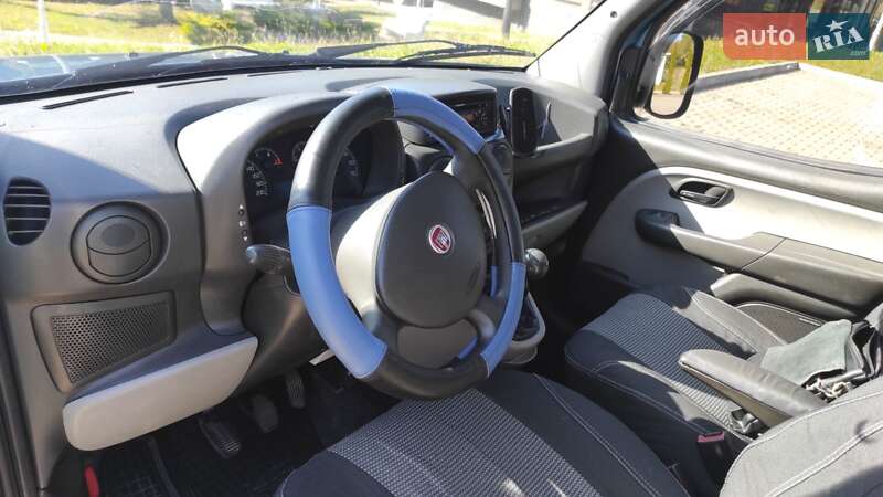 Минивэн Fiat Doblo 2009 в Новоселице