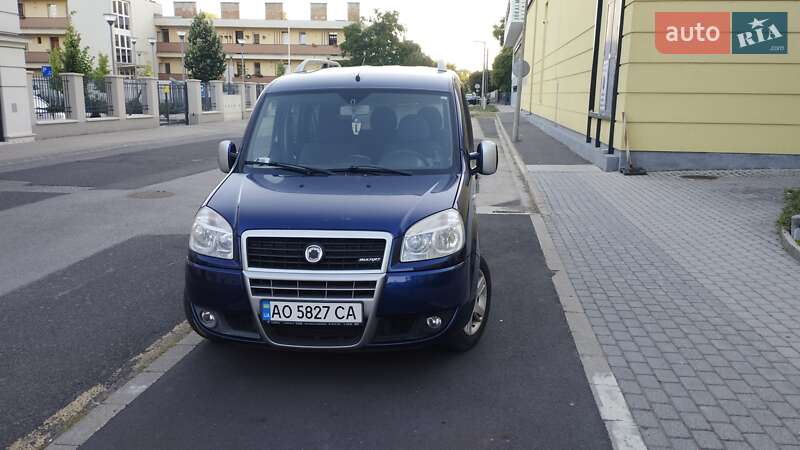 Минивэн Fiat Doblo 2008 в 