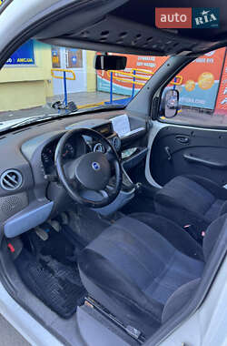 Минивэн Fiat Doblo 2004 в 