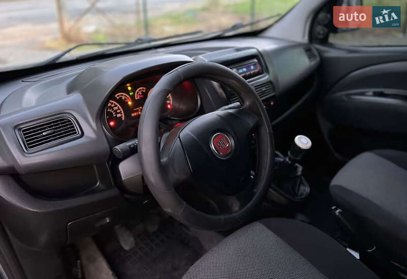 Минивэн Fiat Doblo 2010 в Хмельницком