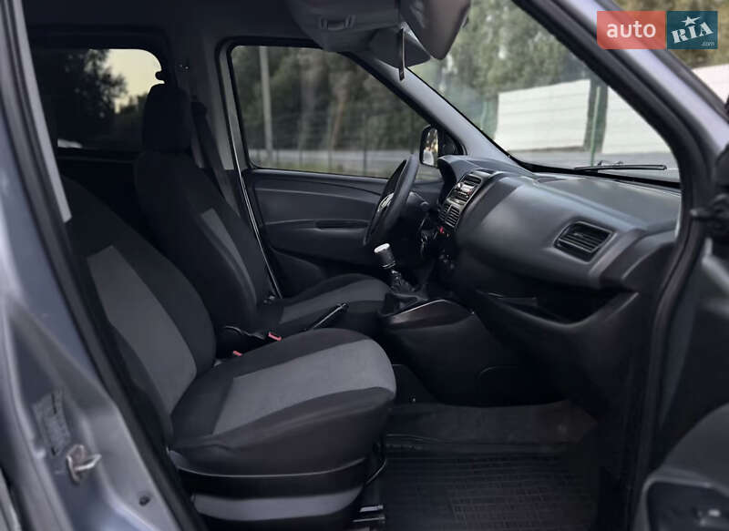 Минивэн Fiat Doblo 2010 в Хмельницком