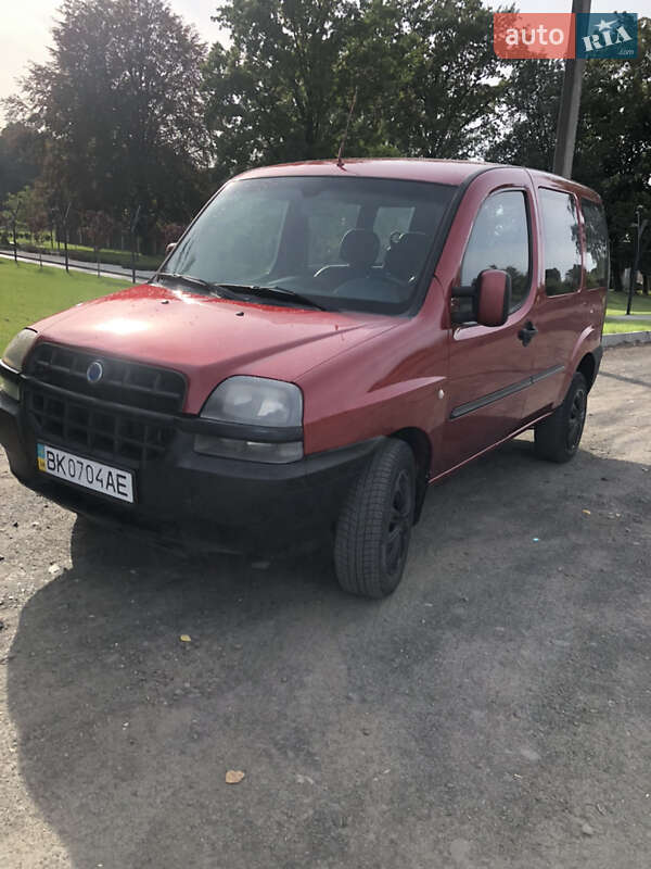 Минивэн Fiat Doblo 2002 в Луцке