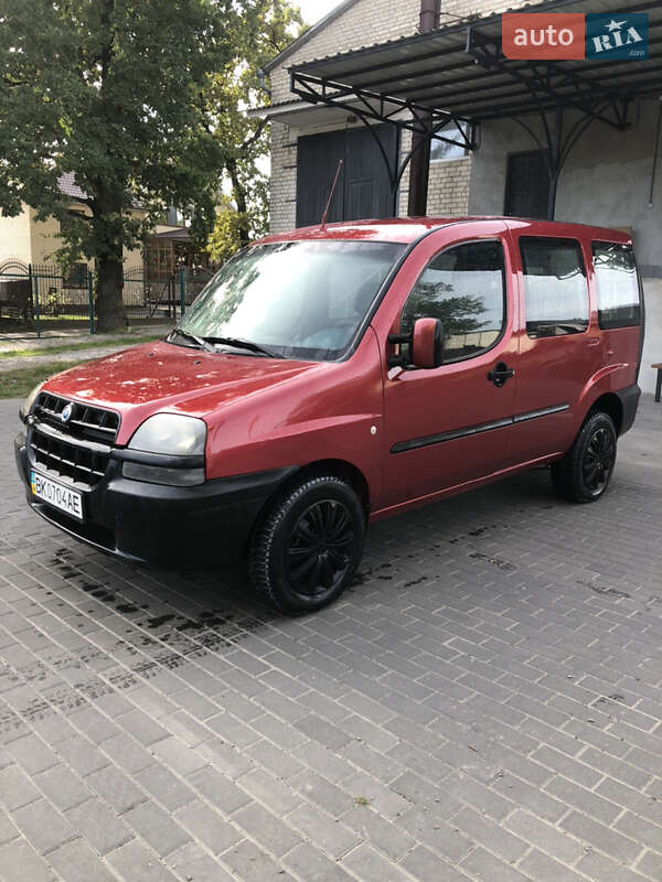 Минивэн Fiat Doblo 2002 в Луцке
