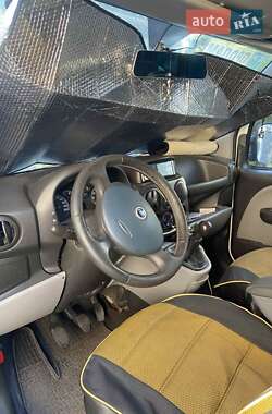 Минивэн Fiat Doblo 2005 в 