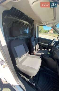 Грузовой фургон Fiat Doblo 2012 в 