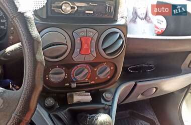Минивэн Fiat Doblo 2004 в 