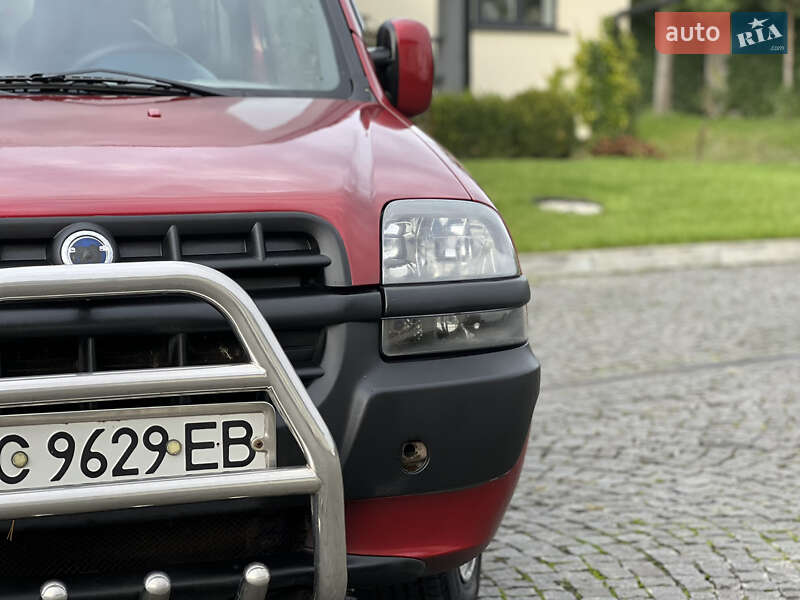 Минивэн Fiat Doblo 2001 в Жовкве