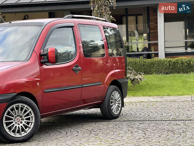 Минивэн Fiat Doblo 2001 в Жовкве